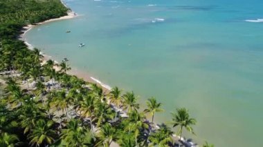 Havadan görünümü Trancoso beach, Porto Seguro, Bahia, Brezilya. Büyük plaj sahnesi. Harika manzara. Tatil seyahat. Seyahat hedef. Tatil kavramı. Espelho'nın plaj.
