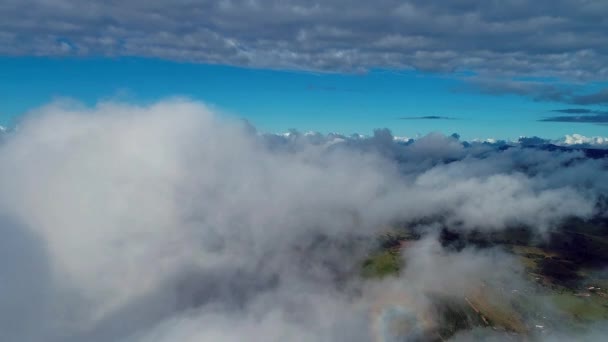 Drone Flying Ovan Molnen Med Vacker Blå Himmel Himlen Gud — Stockvideo