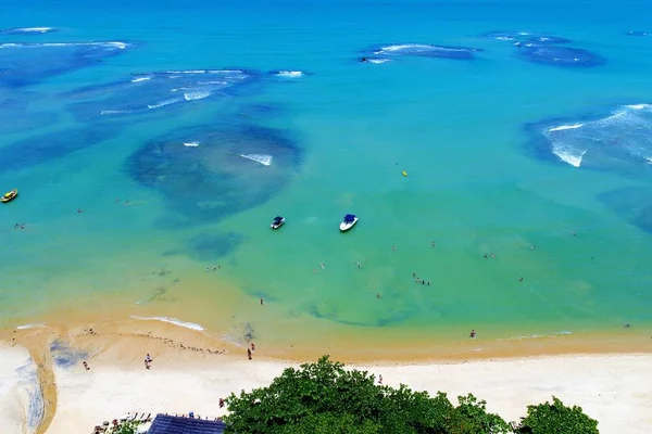 楽園の海の眺めは澄んだ水です 幻想的な風景 素晴らしいビーチの眺め Espelho のビーチ サルヴァドール Porto Seguro バイーア州 ブラジル — ストック写真