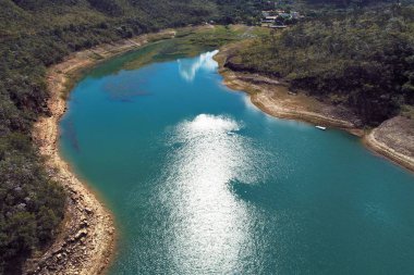 Güzel manzara, Minas Gerais, Brezilya ile Capitolio'nın Laggon hava görünümünü. Furnas'ın Barajı. Tropikal seyahat. Seyahat hedef. Tatil seyahat.