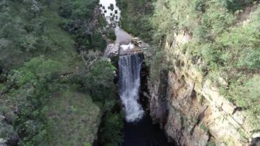 Güzel bir şelale Capitolio, Minas Gerais, Brezilya Hava görünümünü. Capitolio'nın lagün. Furnas'ın Barajı. Tropikal seyahat. Seyahat hedef. Tatil seyahat.