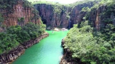 Ünlü kanyonlar, Capitolio'nın lagün hava görünümünü. Capitolio, Minas Gerais, Brezilya. Güzel manzara. Furnas'ın Barajı. Tropikal seyahat. Seyahat hedef. Tatil seyahat.