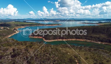 Capitolios Lagoon havadan görünümü güzel manzara ile. Capitolio, Minas Gerais, Brezilya. Furnas'ın Barajı. Tropikal seyahat. Seyahat hedef. Tatil seyahat.