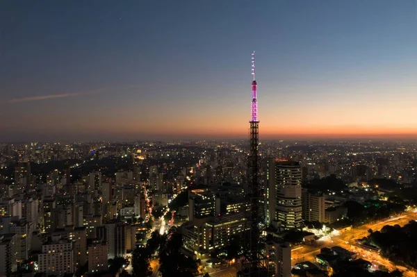 巴西圣保罗的日落鸟瞰图 伟大的风景 天际线上的颜色爆炸 商务旅行 旅行目的地 — 图库照片