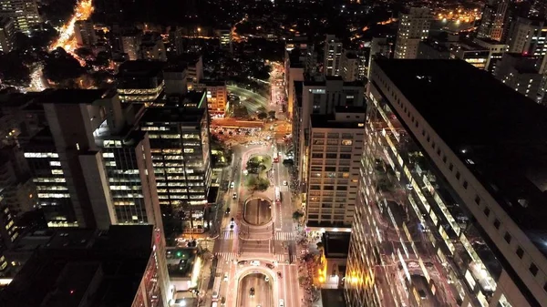 Vista Aérea Ciudad Por Noche Con Avenida Iluminada Hermosa Gran —  Fotos de Stock