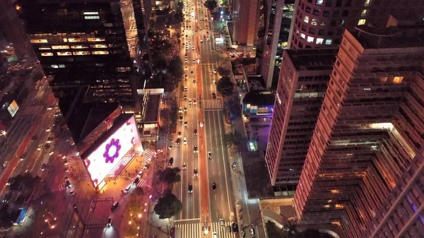 Vista Aérea Ciudad Por Noche Con Avenida Iluminada Hermosa Gran — Foto de Stock