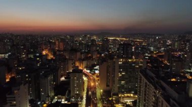 Maresias ve Pauba plajları havadan görünümü, Sao Sebastiao, Sao Paulo Kuzey Sahili, Brezilya. Tatil Seyahati. Seyahat yeri. Tropik manzara. Büyük manzara