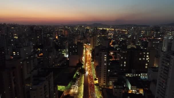 Letecký Pohled Západ Slunce Městě Krásnou Oblohou Fantastická Krajina Sao — Stock video