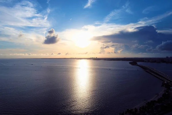 Vista Aérea Puesta Sol Bahía Vizcaya Miami Estados Unidos Gran —  Fotos de Stock