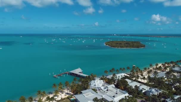 美国佛罗里达州基韦斯特Zachary Taylor堡附近的空中景观 加勒比海 伟大的风景 旅行目的地 热带旅行 — 图库视频影像
