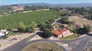 Sao Benedito Das Areias Skyline Sao Paulo Brezilya 'daki Mococa' da. Tarım Sahası Sahnesi. Kırsal Şehir. Mococa Sao Paulo Brezilya 'da. Tarım arazisi. Kırsal Yaşam Manzarası.