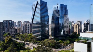 Brezilya 'daki Sao Paulo' da kurumsal kuleler. Ofis Kuleleri Manzarası. Şehir merkezi manzarası. Highrise Binaları. Brezilya 'daki Sao Paulo' da kurumsal kuleler. Finans Bölgesi. Sao Paulo Brezilya.