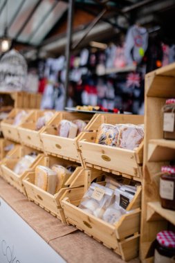 Alınacak Ekmek ve Reçelin Büyük Seçimi