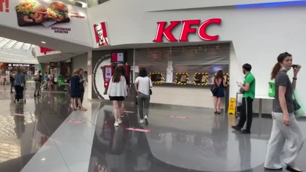 Moscou Rússia Junho 2020 Restaurante Kfc Fast Food Durante Pandemia — Vídeo de Stock