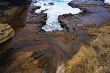 Okyanus dalgalılık Rock sahil Hawaii Adası isabet