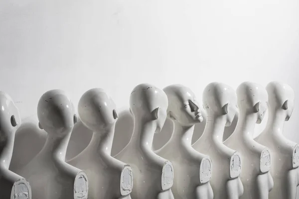 Bright Photo of Plastic Woman Mannequins Standing in The Line — Stock Photo, Image