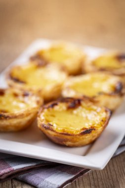 Tipik Portekizce krema pies - 