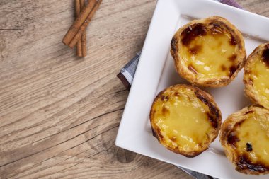 Tipik Portekizce krema pies - 