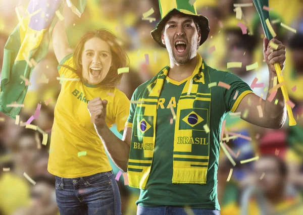 巴西夫妇庆祝 — 图库照片
