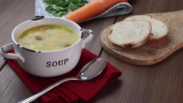 Tazón Deliciosa Sopa Brasileña Con Carne Res Verduras Fideos Zanahorias — Vídeo de stock