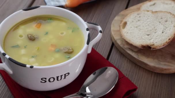 Tazón Deliciosa Sopa Brasileña Con Carne Res Verduras Fideos Zanahorias — Vídeos de Stock