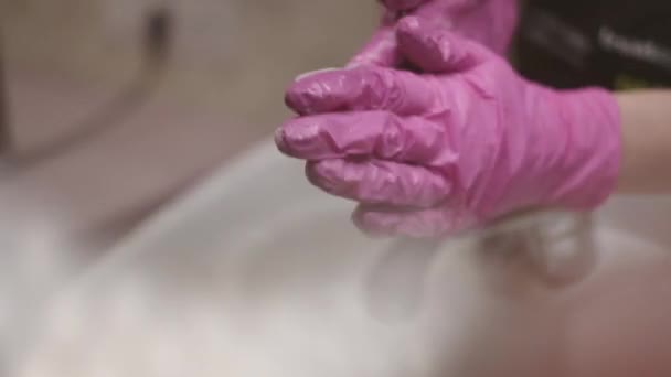 Préparation au travail dans un salon de beauté — Video