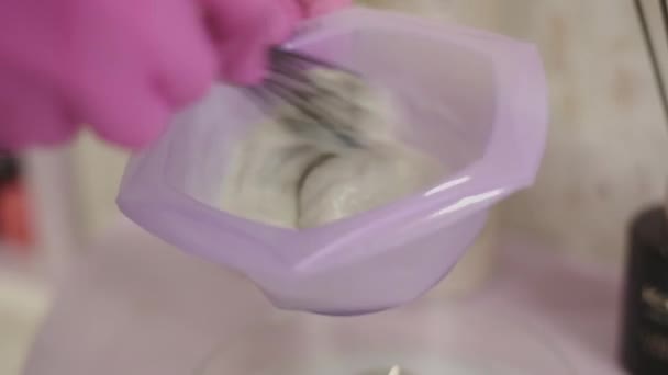 Mistura de preparações cosméticas para a formação de pomada — Vídeo de Stock