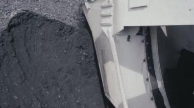 canavar makine 4k. kapatın. Kömür