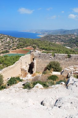 Kale Kritinia, köy Kritinia, Rodos Adası Yunanistan kalıntıları içinde boşluklar ile taş duvarlarının Üstten Görünüm