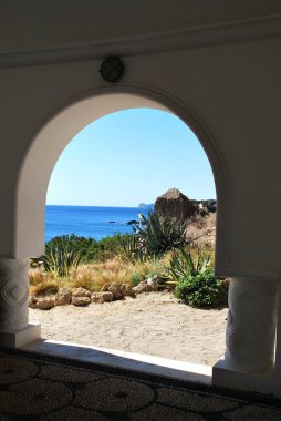 Kemerli bir açık deniz, Kallithea, Rodos, Yunanistan'ın bakan bir Galeri Close-Up