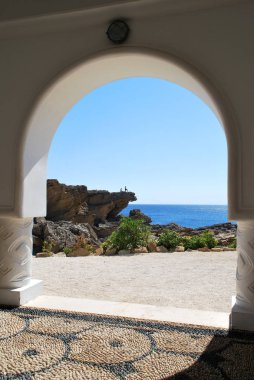 Kemerli bir açık deniz, Kallithea, Rodos, Yunanistan'ın bakan bir Galeri Close-Up