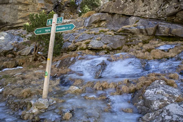 Arrampicata nella Valle della Nuria — Foto Stock