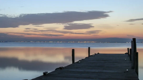 Sunset in the dock of Albufera of Valencia. — Stock Photo, Image