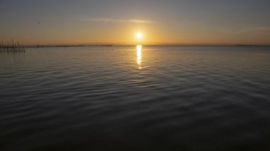 Valencia Albufera'da gün batımı.
