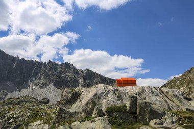 efuge Gerber Matar , Gerber vadisi.