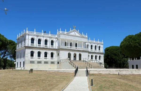 Palacio de Acebrón en un paark nacional de Do jalá ana . — Foto de Stock