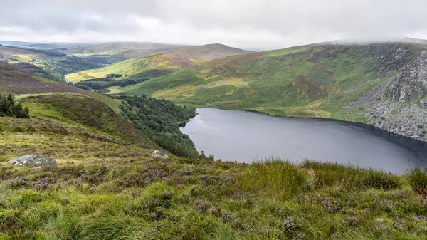 Wicklow way landscape Lough Tay Lake in a cloudy day. — Stock Photo, Image