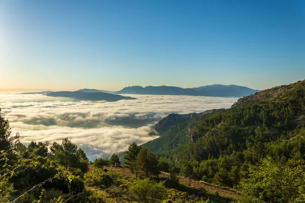 Sunrise Views Montcabrer Mountain Cocentaina Castle Right Cocentaina Alicante Espanha — Fotografia de Stock