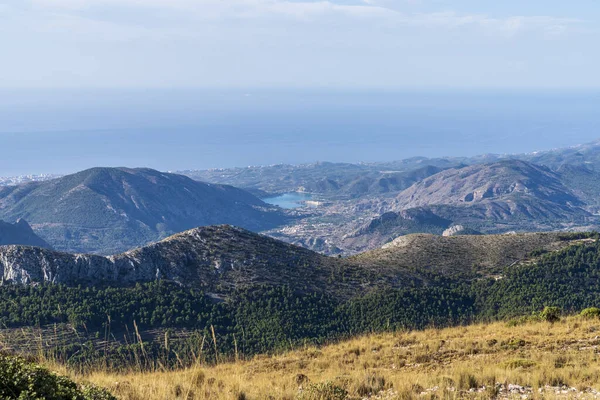 Vista Costa Alicante Desde Cima Montaña Aitana Con Embalse Amadoiro — Foto de Stock