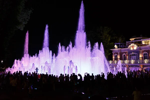 Color Musical Fountain City Krasnodar Background Central Avenue — Stock Photo, Image