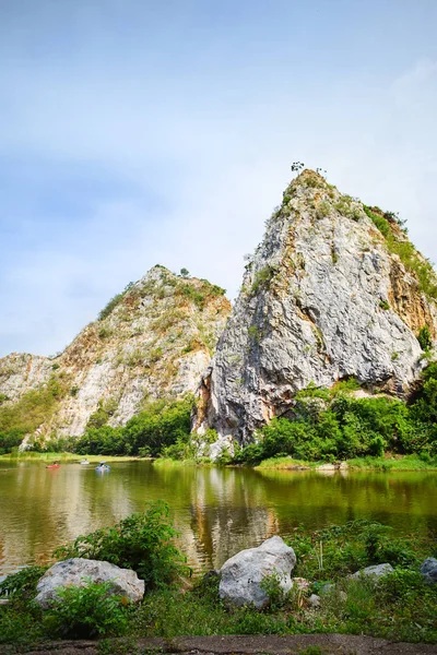 Piękny Kamień Góry Khao Ngu Stone Park Ratchaburi Tajlandia — Zdjęcie stockowe