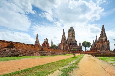 Eski pagoda Chaiwatthanaram tapınak ili Ayutthaya, Tayland.
