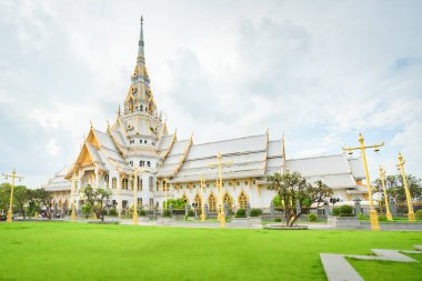 Muhteşem tapınak Wat Sothonwararam Chachoengsao ili, Tayland.