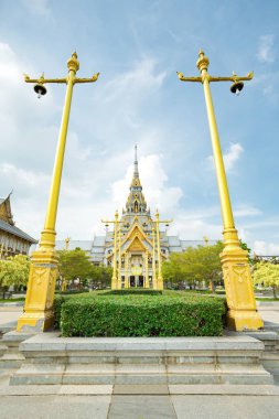 Muhteşem tapınak Wat Sothonwararam Chachoengsao ili, Tayland.
