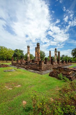 Eski Wat Chetuphon Sukhothai Historical Park, Sukhothai Eyaleti, Tayland mahvetti