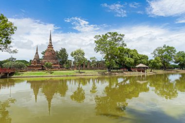 UNESCO Dünya Mirası sit alanı Wat Sa Si Sukhothai Historical Park, Sukhothai Eyaleti, Tayland