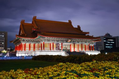 Taipei, Tayvan - 20 Kasım 2018: Ulusal konser salonu, Chiang Kai-Shek Memorial Hall, Taipei, Tayvan.