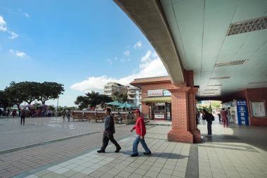 Yeni Taipei, Tayvan - 24 Kasım 2018: Tayvanlı geleneksel mimari Tamsui Mrt İstasyonu, yeni Taipei, Tayvan.