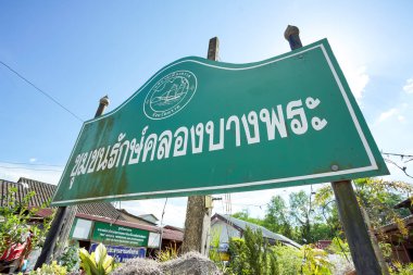 Trad, Tayland - 01 Aralık 2018: Sahne, Klong Bang Pra Trad ili, Tayland. Bu Trad province seyahat hedef haline eski köyüdür.