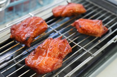 Tay kırmızı Barbekü domuz eti veya Çin stili kavrulmuş domuz.